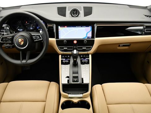 Certified 2026 Porsche Macan Turbo AWD/4WD image 23