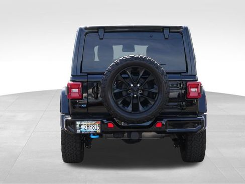 Used 2021 Jeep Wrangler Unlimited Sahara AWD/4WD image 8