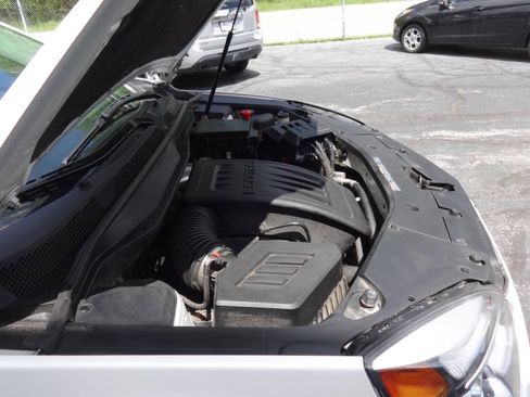 Used 2016 Chevrolet Equinox LTZ w/ Enhanced Convenience Package image 34