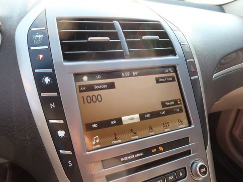 Used 2017 Lincoln MKZ Reserve image 14