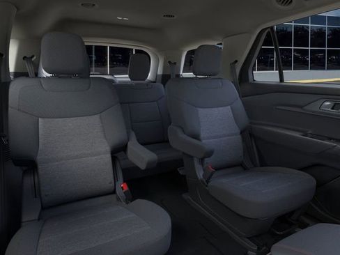 New 2026 Ford Explorer Active image 13