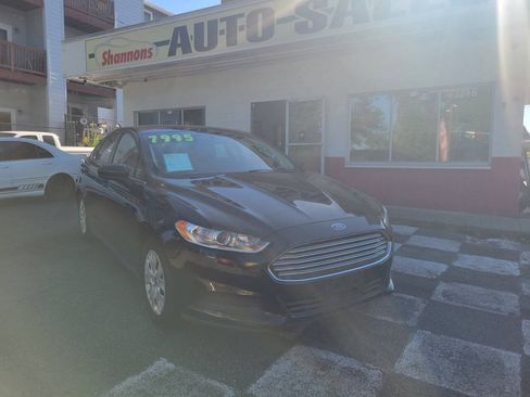 Used 2014 Ford Fusion S FWD image 1