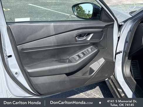 Used 2025 Honda Accord Sport image 11
