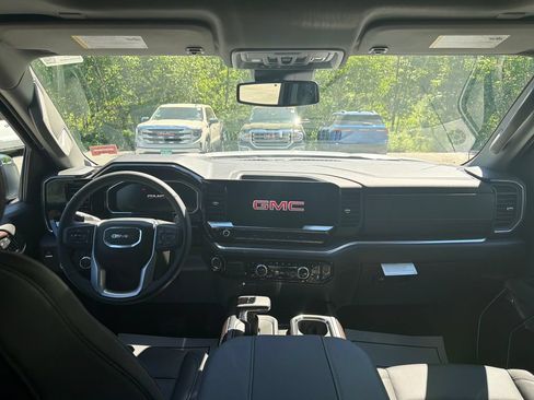 New 2026 GMC Sierra 1500 SLT w/ SLT Premium Package AWD/4WD image 13
