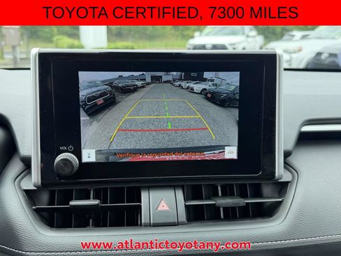 Certified 2025 Toyota RAV4 LE AWD/4WD image 9
