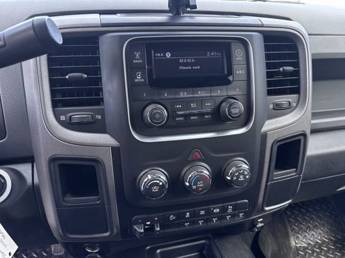 Used 2018 RAM 2500 Tradesman w/ Chrome Appearance Group AWD/4WD image 13