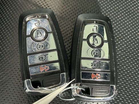 Used 2020 Lincoln Navigator L Reserve w/ Luxury Package image 43