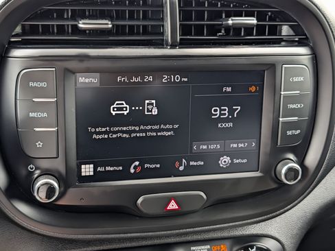Certified 2023 Kia Soul LX w/ Option Group 015 FWD image 22