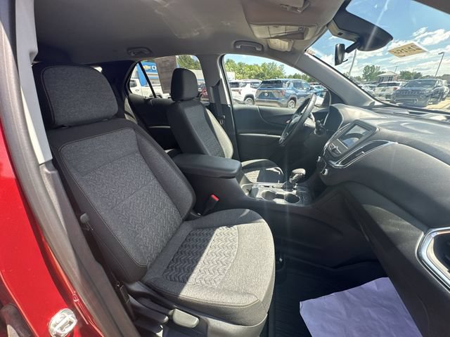 Certified 2024 Chevrolet Equinox LT w/ LPO, Floor Liner Package FWD image 30