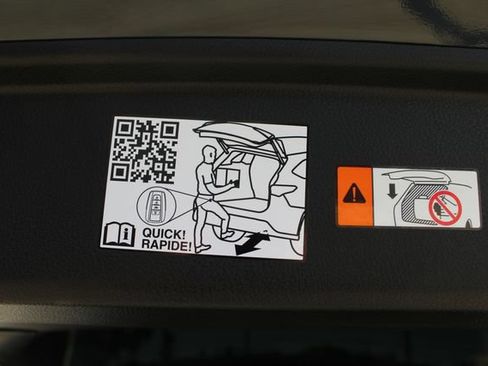 Certified 2025 Toyota Grand Highlander FWD image 28