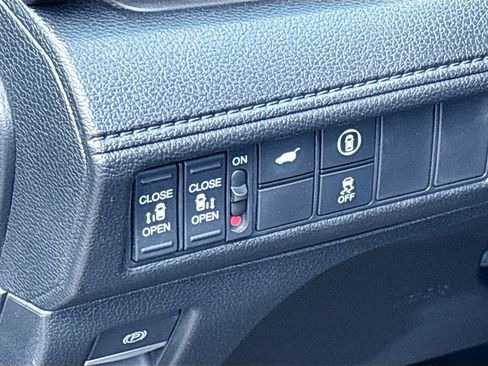 Used 2024 Honda Odyssey EX-L image 10