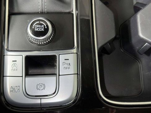 Used 2022 Kia Telluride S FWD image 22
