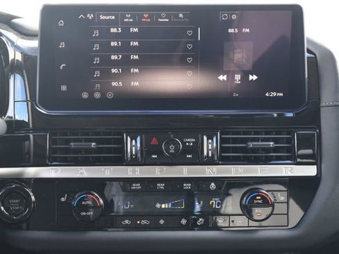 New 2026 Nissan Pathfinder SL image 14