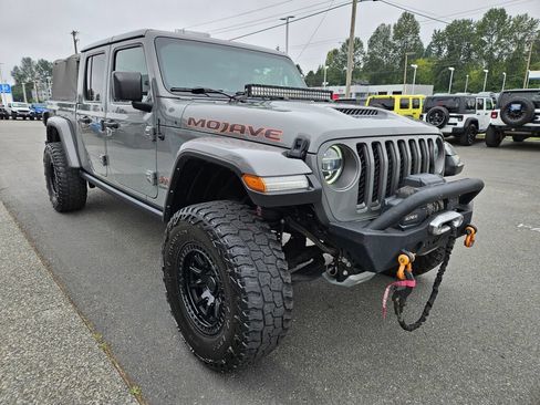 Used 2022 Jeep Gladiator Mojave w/ LED Lighting Group AWD/4WD image 7