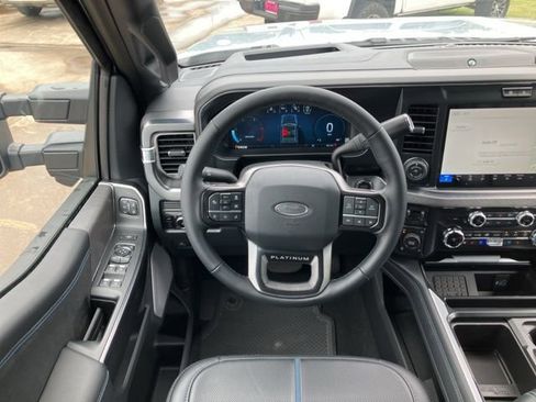 New 2025 Ford F250 Platinum image 23