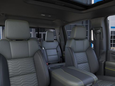 New 2026 Chevrolet Silverado 2500 ZR2 w/ LPO, Dark Essentials Package AWD/4WD image 25