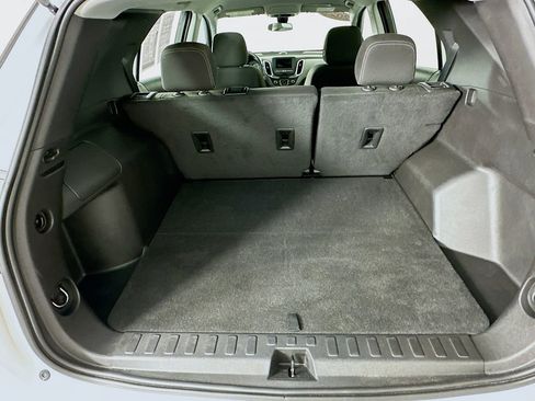 Used 2023 Chevrolet Equinox LS w/ Sport Edition image 33