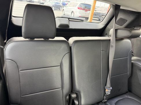 Used 2019 Chevrolet Traverse LT w/ LT Premium Package image 24