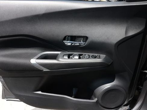 Used 2021 Nissan Kicks SV FWD image 44