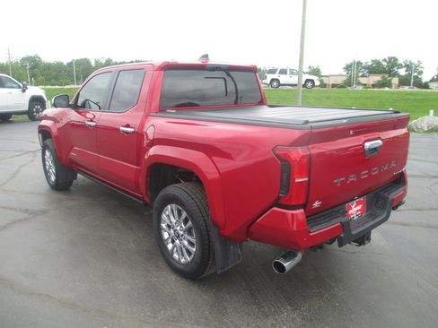 Used 2024 Toyota Tacoma 4x4 Double Cab Hybrid image 10