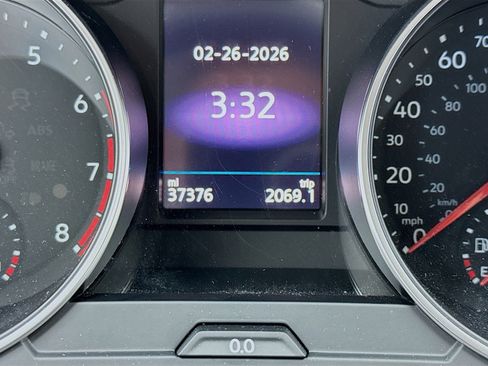 Used 2020 Volkswagen Tiguan S image 8