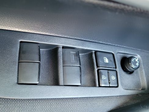 Used 2021 Toyota Corolla LE w/ LE Premium Package FWD image 23