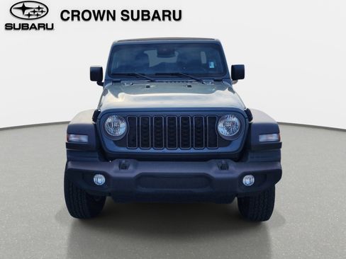 Used 2025 Jeep Wrangler Sport S image 9