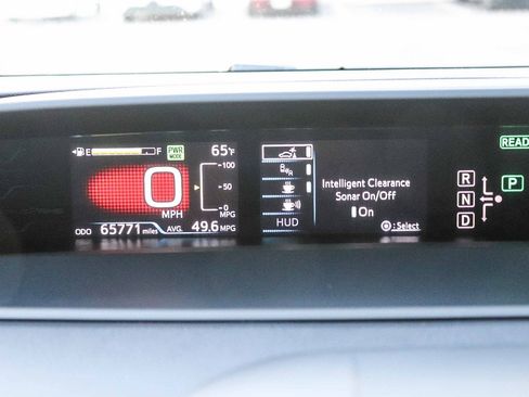 Used 2017 Toyota Prius Prime Advanced image 26