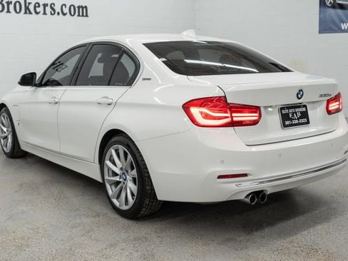 Used 2017 BMW 330e image 54