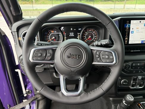 New 2026 Jeep Wrangler Unlimited Sahara AWD/4WD image 28