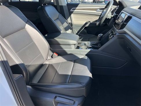 Used 2022 Volkswagen Atlas SE image 29