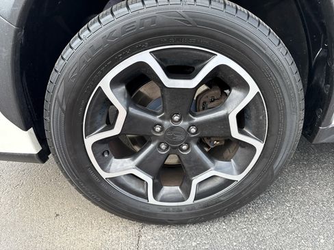 Used 2014 Subaru Crosstrek 2.0i Premium image 9