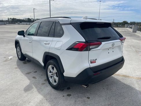 Used 2019 Toyota RAV4 XLE image 5