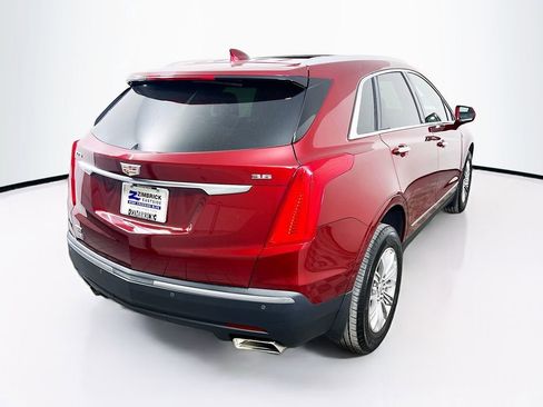 Used 2018 Cadillac XT5 Luxury w/ Driver Awareness Package image 7