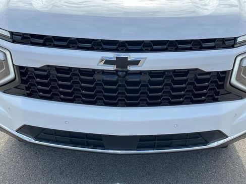 New 2026 Chevrolet Suburban LS RWD image 11