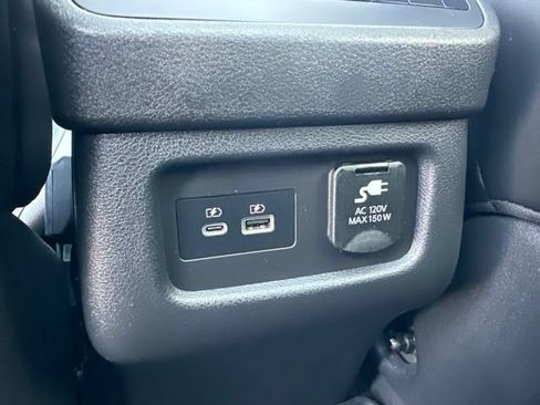 Certified 2022 Nissan Pathfinder Platinum w/ Cargo Package AWD/4WD image 20