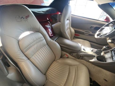 Used 2003 Chevrolet Corvette Convertible w/ Preferred Equipment Group1 image 27