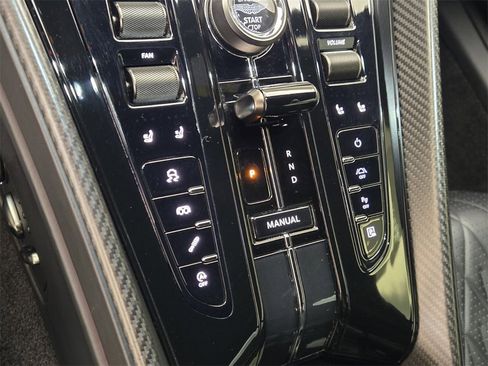 Used 2024 Aston Martin DB12 Coupe image 32