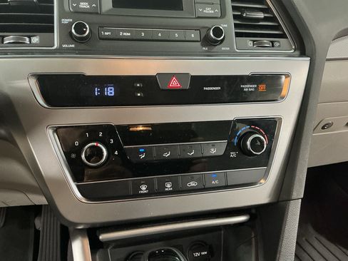 Used 2016 Hyundai Sonata SE FWD image 17