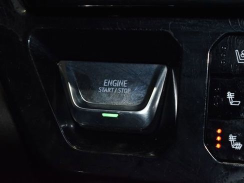 Used 2024 GMC Sierra 1500 AT4 w/ AT4 Preferred Package image 21