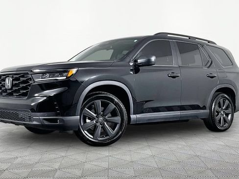 Used 2024 Honda Pilot Sport image 1