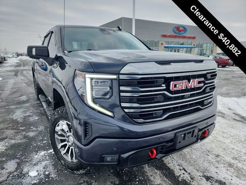 Used 2022 GMC Sierra 1500 AT4 w/ Technology Package image 12