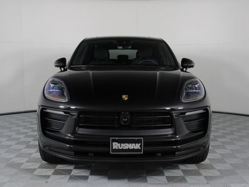 Certified 2026 Porsche Macan AWD/4WD image 10