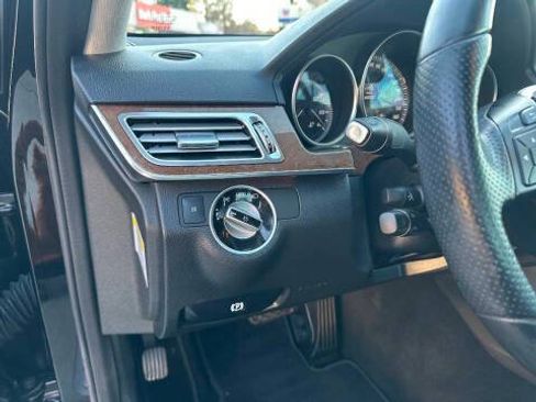 Used 2014 Mercedes-Benz E 350 Sedan image 22