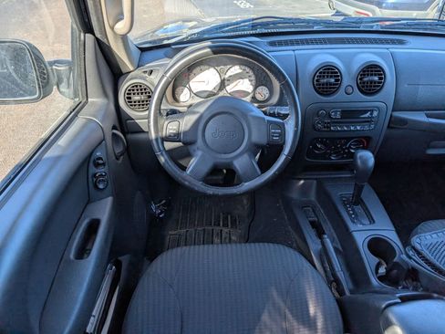 Used 2004 Jeep Liberty Sport w/ PWR Convenience Group image 9