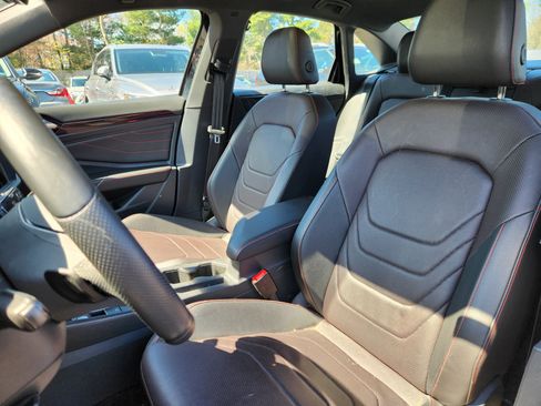 Used 2023 Volkswagen Jetta GLI Autobahn image 8