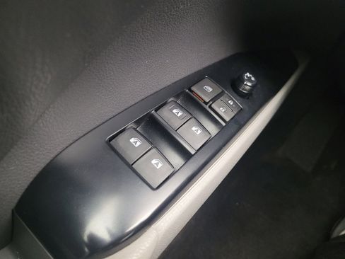 Used 2020 Toyota Camry LE w/ Fleet Convenience Package image 27