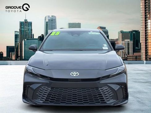 Used 2025 Toyota Camry XSE image 8