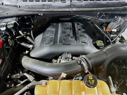 Used 2016 Ford F150 XLT w/ Equipment Group 302A Luxury image 29