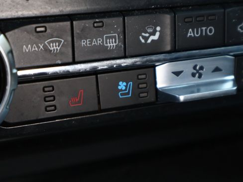 Used 2023 Ford F150 Platinum w/ Equipment Group 701A High image 5